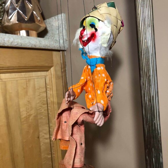 Vintage Mexican Clown marionette - Picture 6 of 10